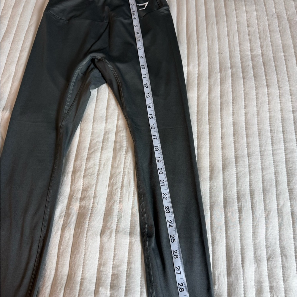 Gymshark Charcoal Leggings size M - Picture 5 of 6